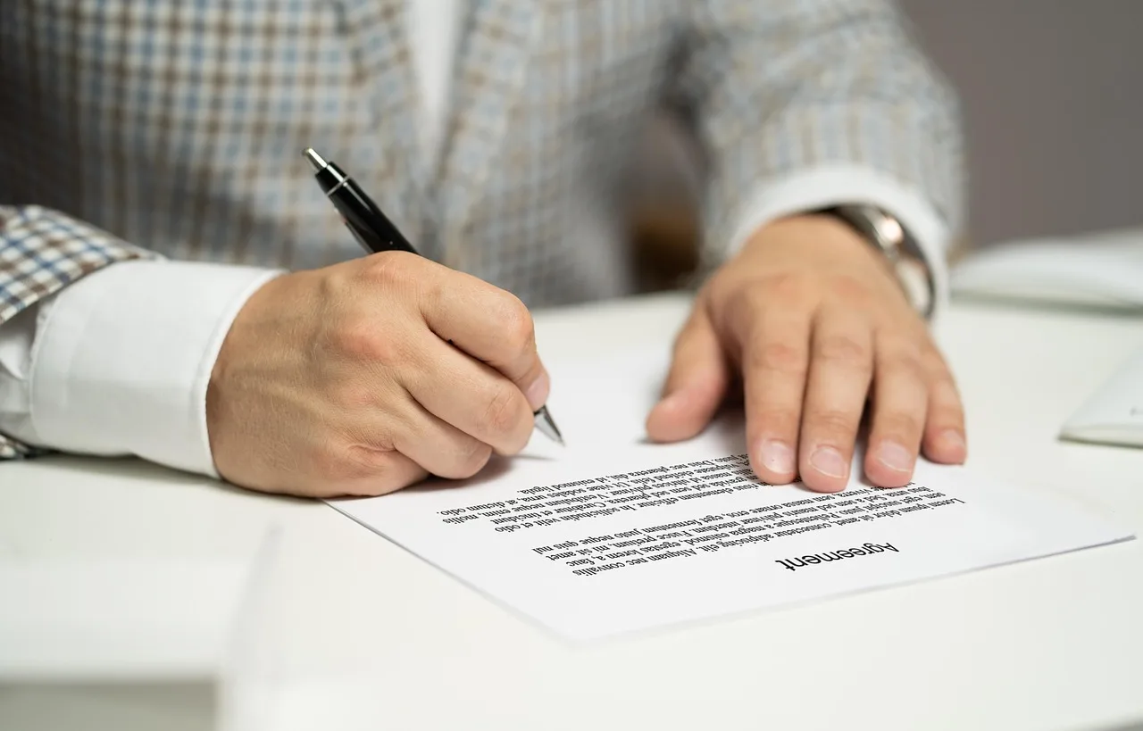 contract, agreement, signing a contract, document, signature, business deal, contract, contract, contract, contract, contract, agreement, signature, signature, signature, signature. Credit foundations comparison: routes to a first account